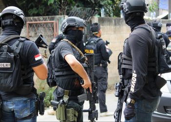 Densus 88  Amankan 9 Orang Terduga Terori di Dua Kabupaten di Riau