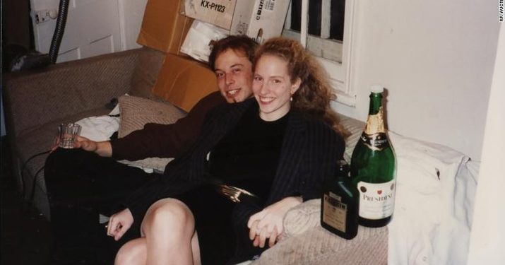 Mantan Pacar Elon Musk Jual Foto Jadul Mereka, Cuan Segini