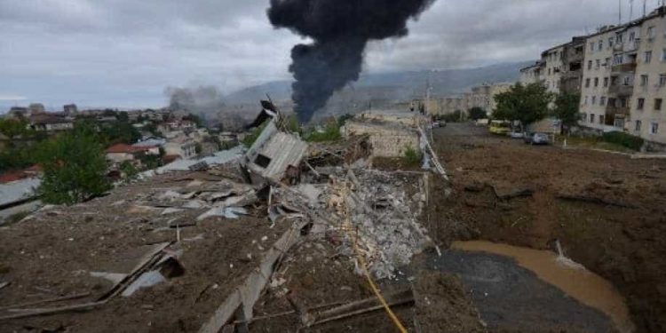 Armenia dan Azerbaijan terlibat dalam bentrokan mematikan; 49 tentara Armenia tewas