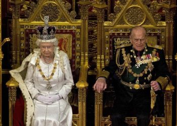 Afrika Minta Berlian di Mahkota Ratu Elizabeth Dikembalikan