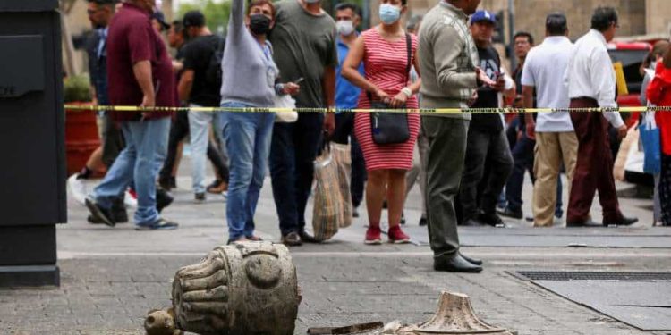Seperti kutukan: Meksiko dilanda gempa kuat pada hari yang sama untuk ketiga kalinya