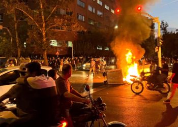 Kematian Mahsa Amini: 450 pengunjuk rasa anti-hijab ditangkap di provinsi utara Iran