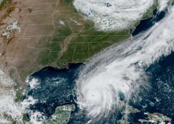 Dua puluh tiga hilang setelah kapal migran tenggelam di lepas pantai Florida karena Badai Ian