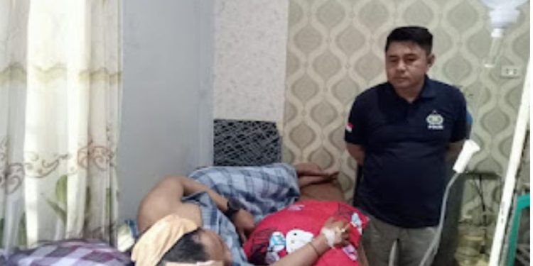Buka Sampai Tengah Malam, Anak Pemilik Kedai Harian di Duri Dibacok Perampok, Kepala Robek