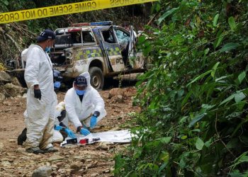 Tujuh Polisi Tewas Ditembak Mati oleh Sekelompok Pria Bersenjata