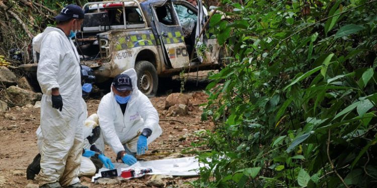 Tujuh Polisi Tewas Ditembak Mati oleh Sekelompok Pria Bersenjata