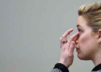 Amber Heard Masa Bodoh dengan Kabar Johnny Depp Pacari Pengacara