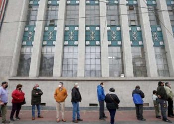 Rakyat Chili menolak konstitusi baru yang diusulkan dalam referendum