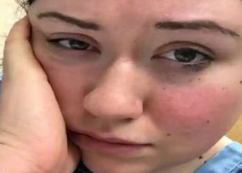 Wanita ‘alergi gravitasi’ menghabiskan 23 jam di tempat tidur karena kondisi langka