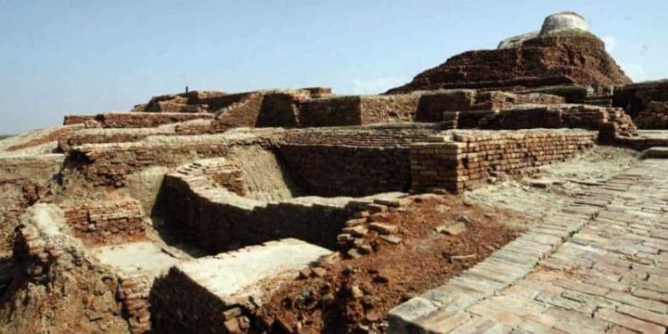 Banjir Pakistan menimbulkan ancaman serius bagi situs Mohenjo-daro yang berusia 4.500 tahun