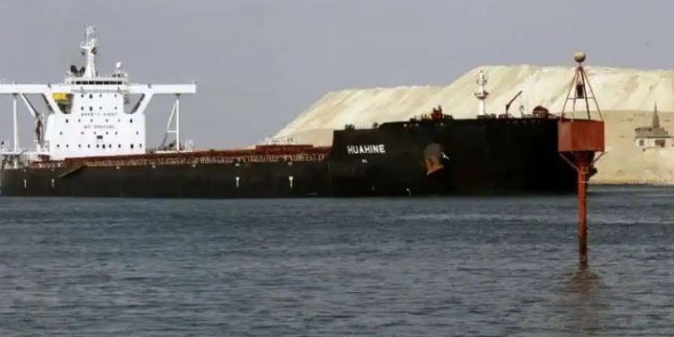 Terusan Suez diblokir sekali lagi karena kapal tanker minyak mentah bernama Affinity V macet