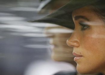 Meghan Markle Minta Ketemu Empat Mata dengan Raja Charles