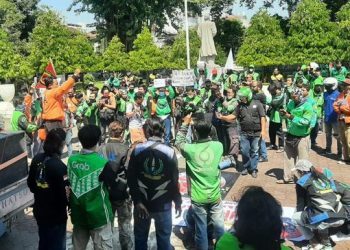 Ribuan Driver Ojol Demo di DPRD DIY, Protes Kenaikan Harga BBM