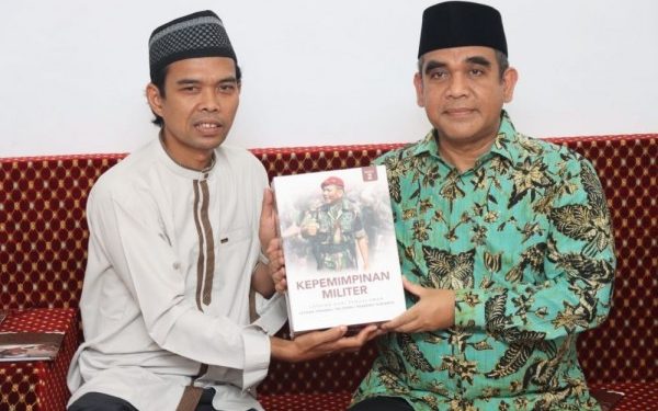 Sekjen Gerindra Temui Ustaz Abdul Somad di Riau, Bahas Apa Saja?