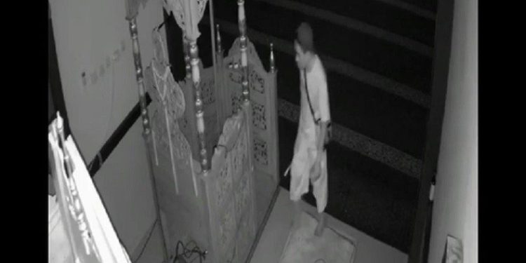 Kecanduan Judi Slot, Resedivis Ini Bobol 9 Kotak Amal Masjid dan Kantor