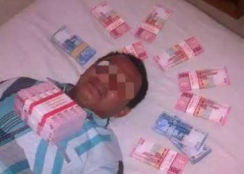 Mantan Kades Lukit Meranti Jadi Tersangka Korupsi, Sempat Viral Tidur Bersama Uang Ratusan Juta Rupiah