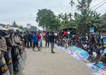 Polisi Razia Simpatisan Lukas Enembe, Ditemukan Sajam, Panah dan Bom Ikan