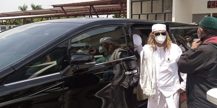 Habib Bahar Resmi Bebas Murni