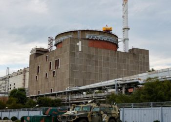 Ukraina mengatakan telah menjatuhkan rudal Rusia, PBB mendorong keselamatan pembangkit nuklir