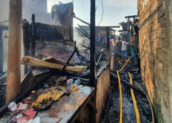 Rumah Semi Permanen Terbakar di Menteng Jakpus, Seorang Luka Parah