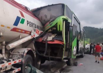 Sopir Bus PO Restu Meninggal Pada Kecelakaan Beruntun dengan Truk BBM di Tol Mapan Malang