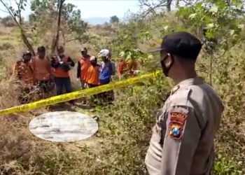 Geger, Warga Mojokerto Temukan Mayat Laki-laki di Sawah Dengan Kondisi Busuk