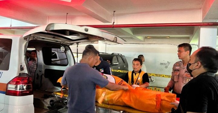 DPRD Riau Geger, Ada Mayat Perempuan Gantung Diri di Parkiran Mobil