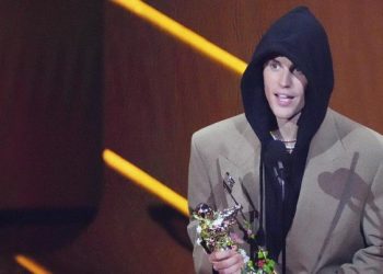 Sakit Ramsay Hunt Syndrome Picu Justin Bieber Batalkan Konser