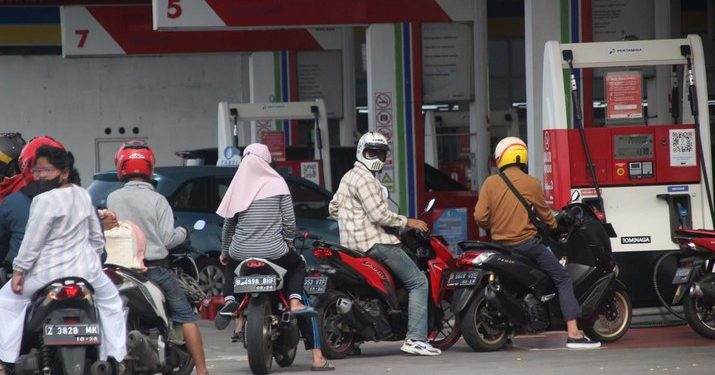 Resmi Turun, Ini Daftar Terbaru Harga BBM di Seluruh SPBU RI