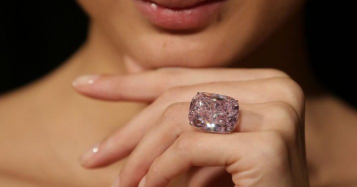 5 Seleb Ini Punya Cincin Nikah Termahal di Dunia