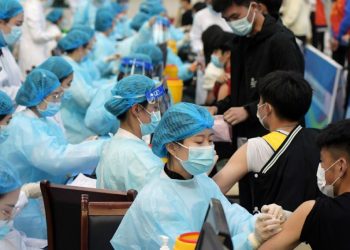 Beijing meningkatkan langkah-langkah Covid-19 saat kasus meningkat empat kali lipat