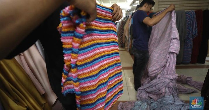 Banjir Baju Impor Hantam RI, Pengusaha Ngomel-Ngomel