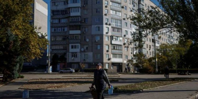 Pejabat yang dilantik Kremlin mulai mengevakuasi warga sipil dari wilayah Kherson di Ukraina