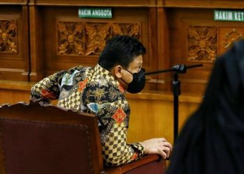 Ferdy Sambo Lepas Rompi Tahanan di Ruang Sidang, Kejagung Buka Suara