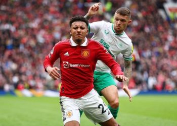 Pemain MU Banyak Jatuh, Tapi Enggak Dapat Penalti