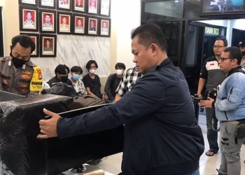 Lima Operator Diamankan Kala Polisi Grebek Tempat Judi online di Cengkareng Jakbar