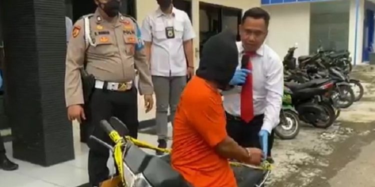 Modus Ritual Transfer Ilmu, Pelatih Seni Kuda Lumping Cabuli Murid Perempuan di Perkebunan