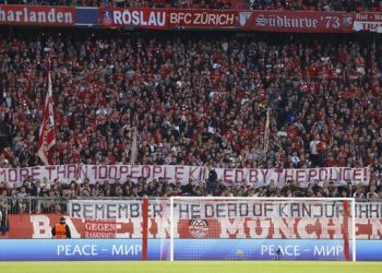 Suporter Bayern Munchen : Lebih dari 100 Orang Dibunuh oleh Polisi