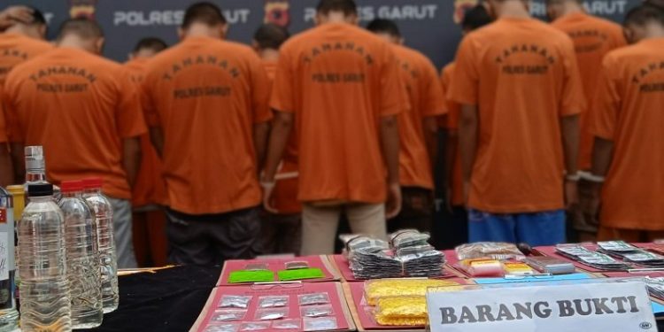 Parah, Oknum Honorer Pemkab Garut Edarkan Sabu Gunakan Motor Dinas