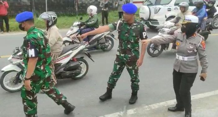 Aneh, Belum Mahir Berkendara Anak Tabrak Kedua Orang Tua di Kaltim