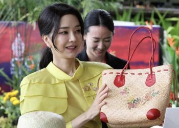 6 Fakta Ibu Negara Korea, Si Fashionista Penuh Kontroversi