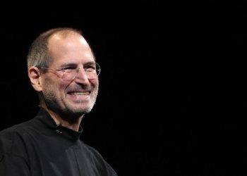 Sandal Tua Bekas Steve Jobs Dilelang, Laku Terjual Rp3,1 M