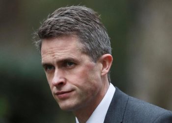 Heboh “Gorok Leher”, Sosok Menteri Rishi Sunak yang Mundur