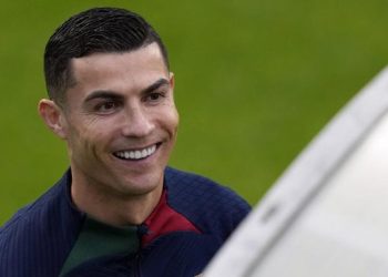Jelang Piala Dunia 2022: Ronaldo Bermasalah, Messi Bergairah