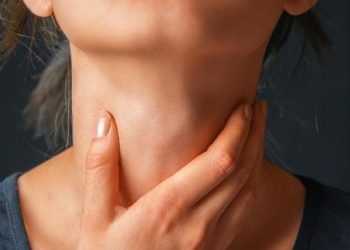 5 Kondisi Medis yang Jadi Penyebab Tenggorokan Susah Menelan