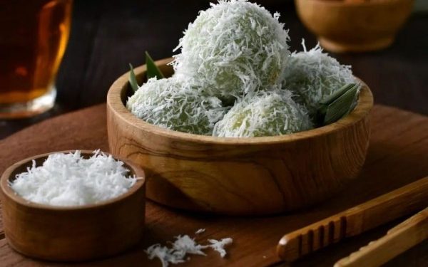 Resep Membuat Klepon Isi Kacang Hijau, Kenyal dan Nikmat Abis