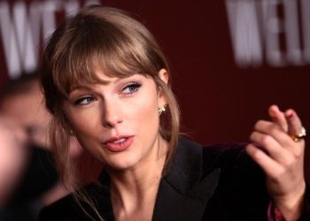 Taylor Swift Masih Jawara Hot 100, Rihanna di Posisi 2