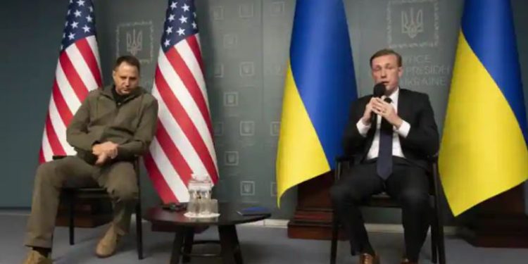 AS mengumumkan bantuan militer tambahan sebesar $400 juta untuk Ukraina