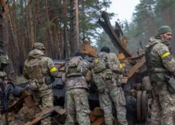 Pasukan Ukraina memasuki kota Kherson setelah ‘evakuasi lengkap’ oleh militer Rusia