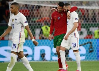 Ronaldo Tawarkan Diri ke Real Madrid, Siap Jadi Cadangan Benzema